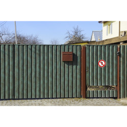 Panneau PVC adhésif antidérapant interdit de marcher / circuler 20 cm