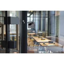 Plaque adhésive imitation aluminium Surveillance caméra 7,5x7,5 cm