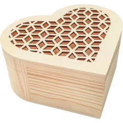 Boîte en bois forme coeur ajouré