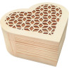 Boîte en bois forme coeur ajouré