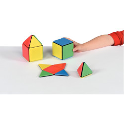 Boite de 24 POLYDRONS solides magnétiques